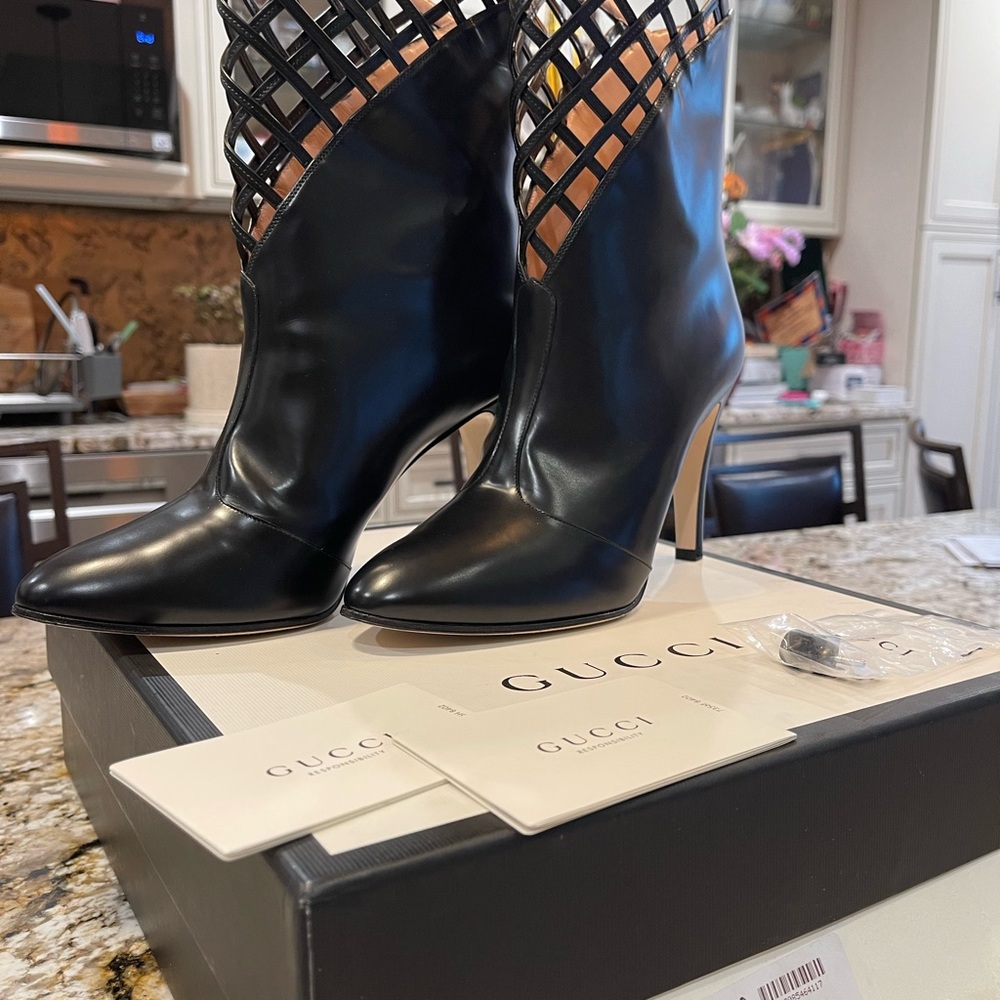 Gucci boots 💯 authentic!